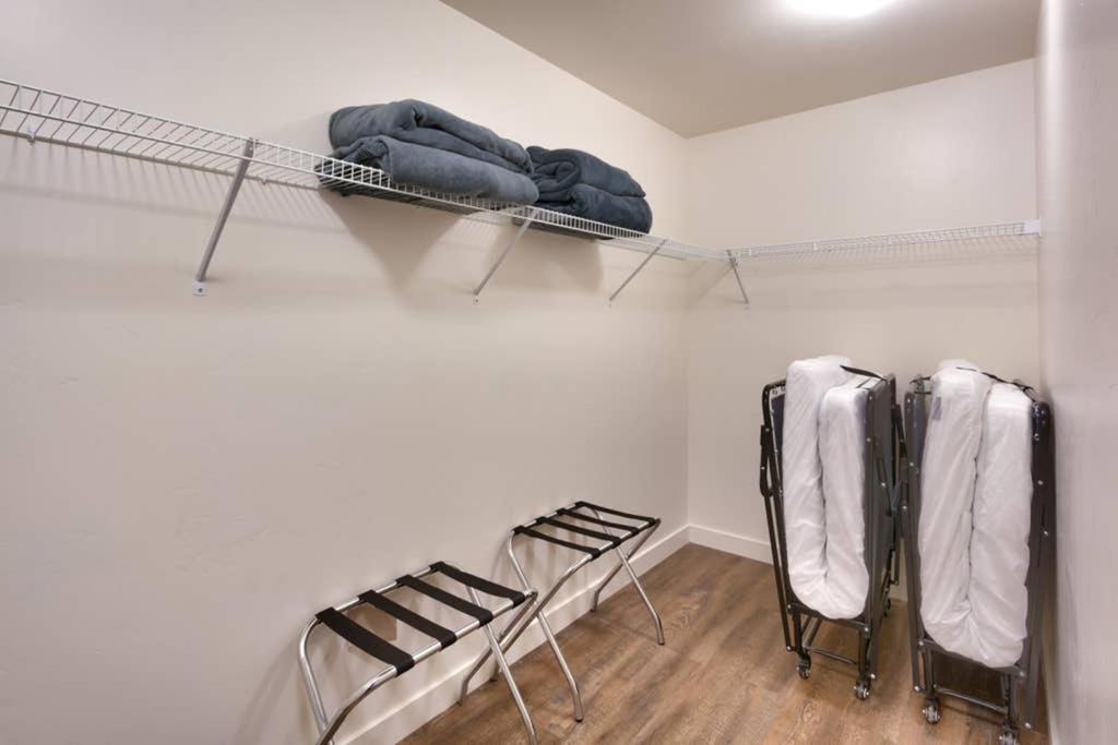 5D New Redcliff Condo, Pool & Hot Tub モアブ エクステリア 写真